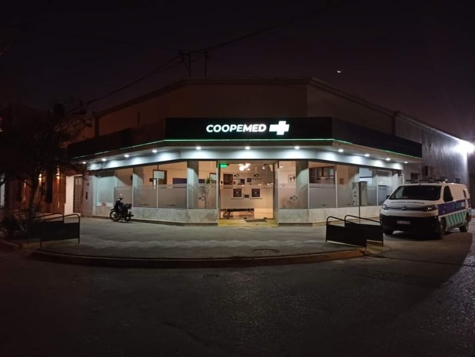 Coopemed iluminado 
